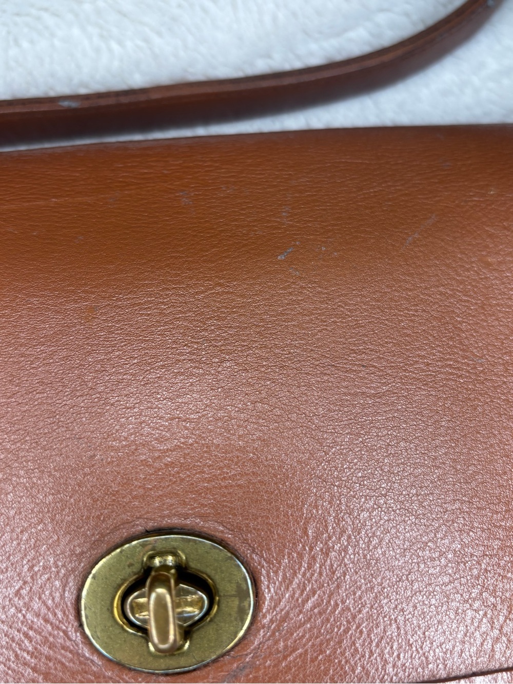 Vintage Coach Brown Leather Turnlock Crossbody Bag Made In United States - Picture 3 of 16